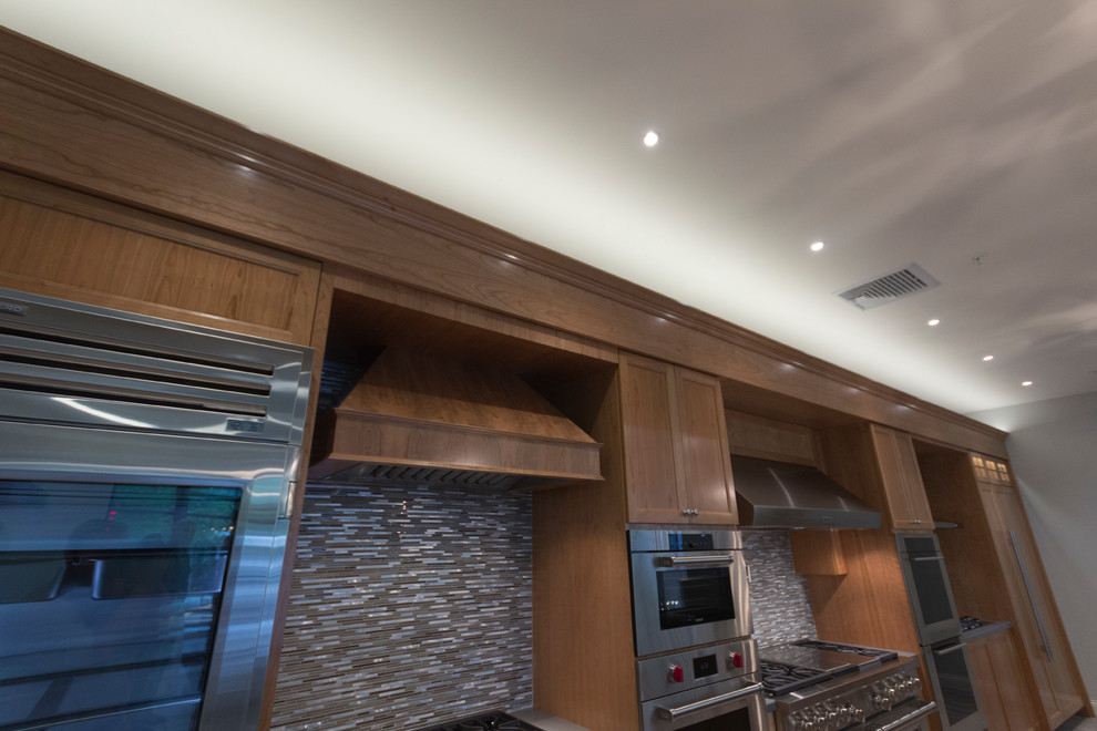 Example of a transitional kitchen design in Boston
