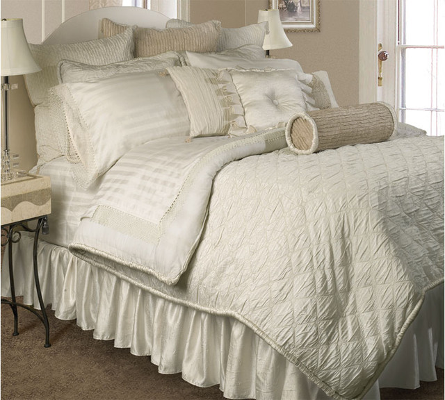 Anatasia Designer Bedding Set by Lawrence Home