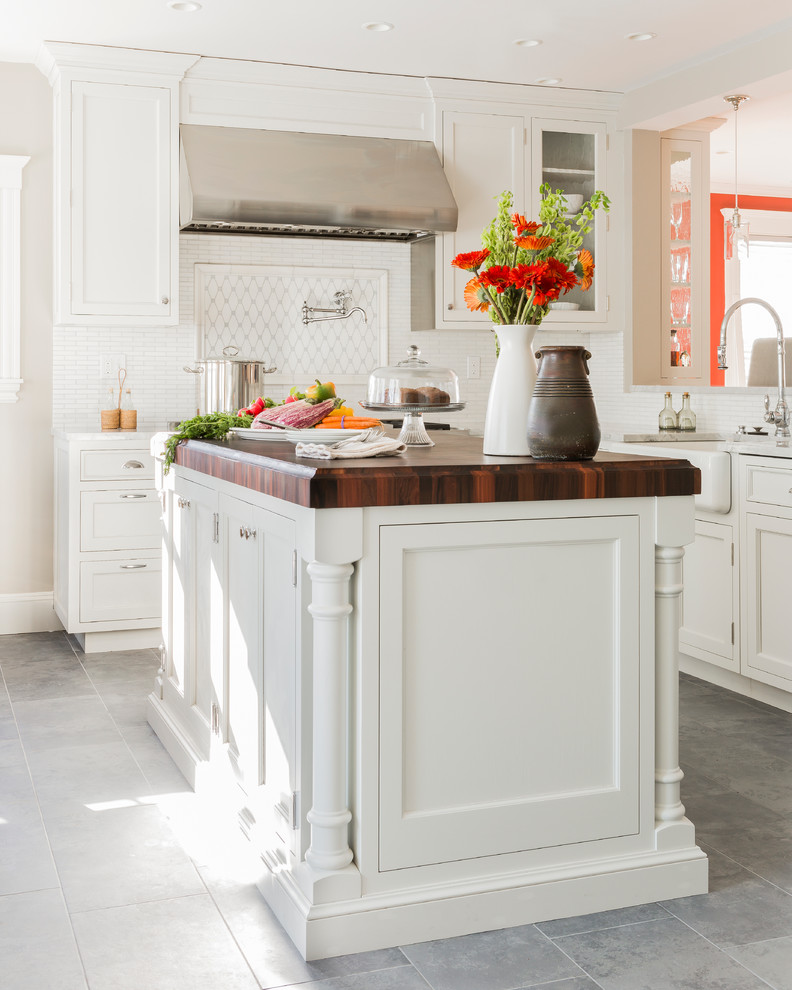 Inspiration for a timeless kitchen remodel in Boston