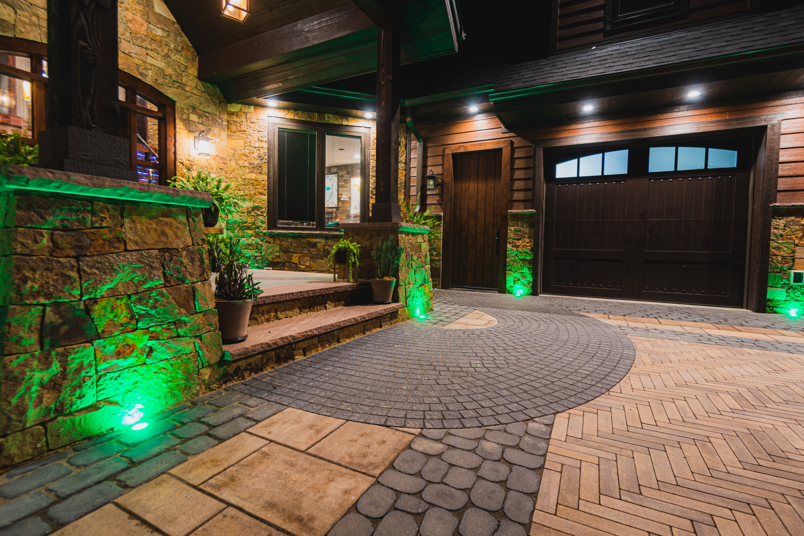 Award Winning Driveway Courtyard