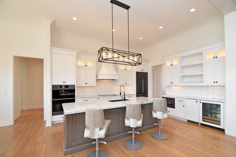 Inspiration for a transitional kitchen remodel in Cincinnati