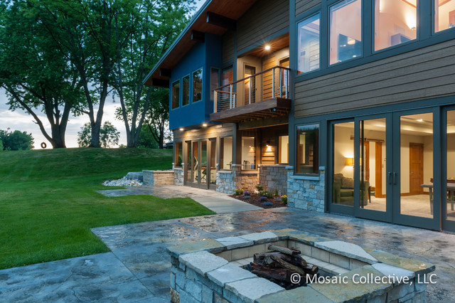Custom Home Interiors and Exteriors for David K. Warfel Lighting Design minimalistisch-patio