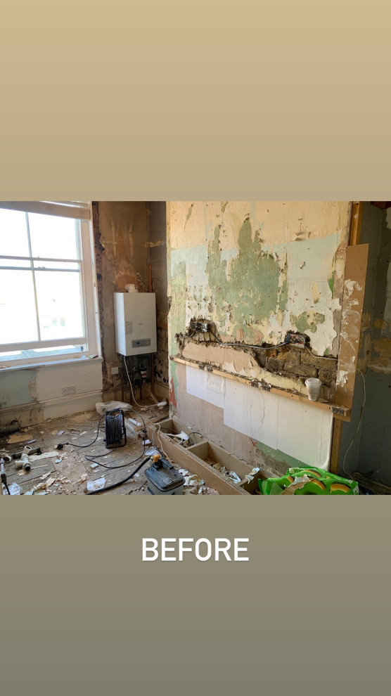 Complete strip out of existing kitchen, wall paper and flooring