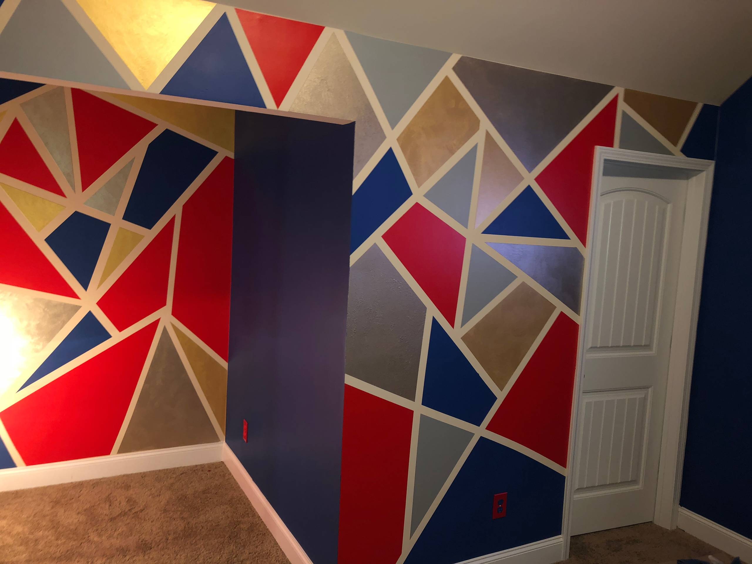 Abstract Tessellated Design w/ Contrasting Wall Colors