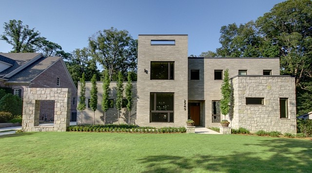 Redding modern-fasad