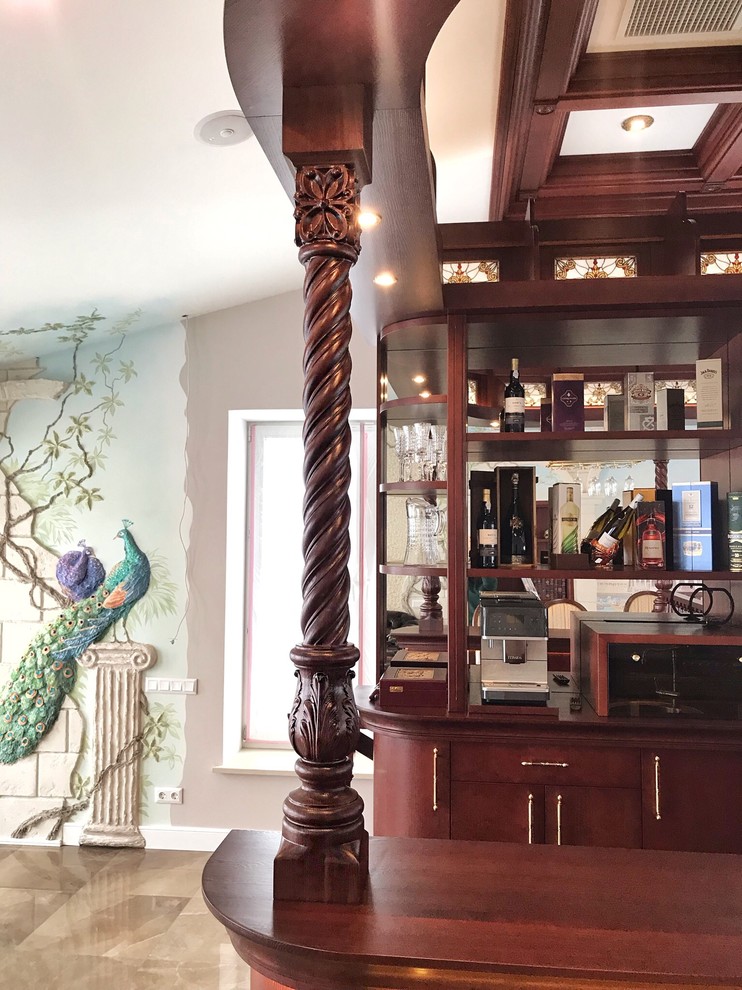 БАР И ЛЕСТНИЦА ИЗ МАССИВА