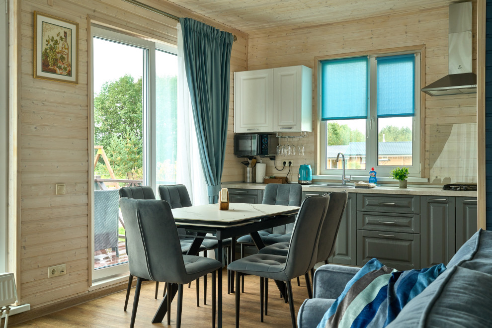 База отдыха на берегу озера. Ялкала.