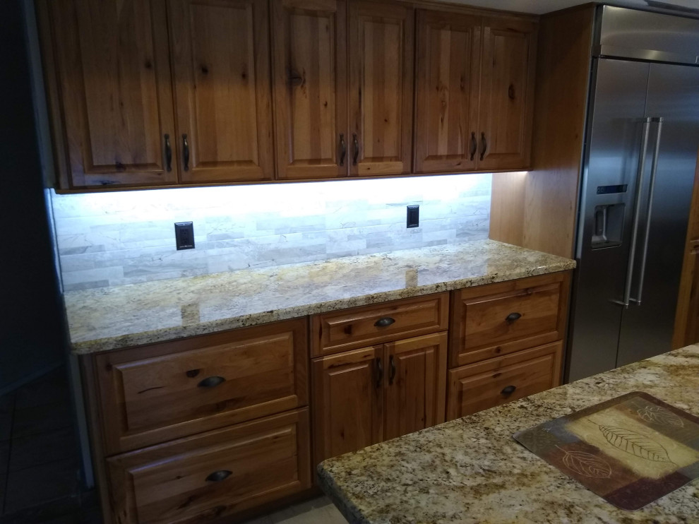 Kitchen Hickory