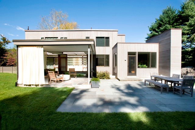 This is an example of a midcentury exterior in Boston.