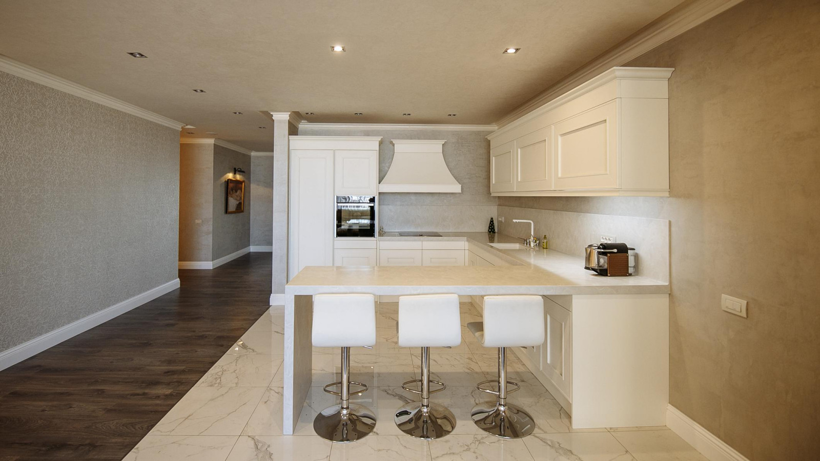 Квартира в стиле лофт (с элементами классики)