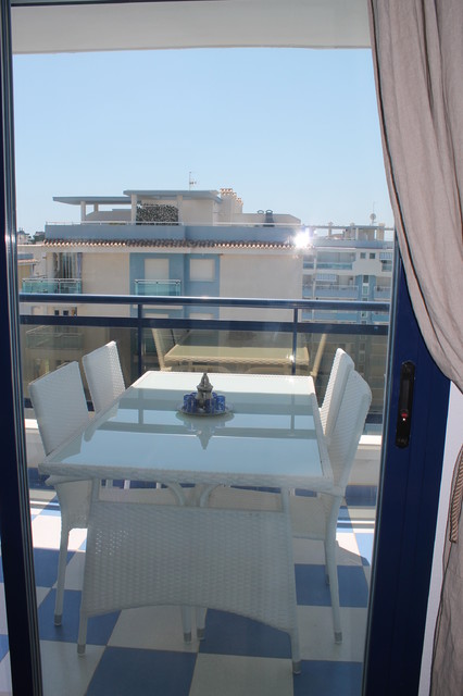Piso Gand&iacute;a coastal-deck