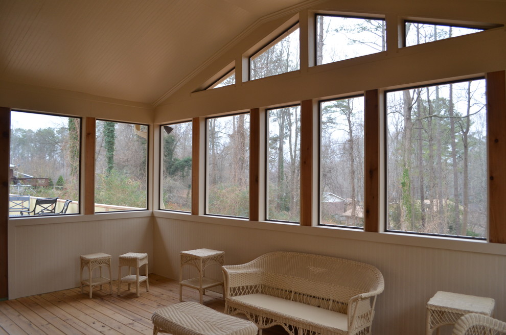 Inspiration for a 1950s sunroom remodel in Atlanta