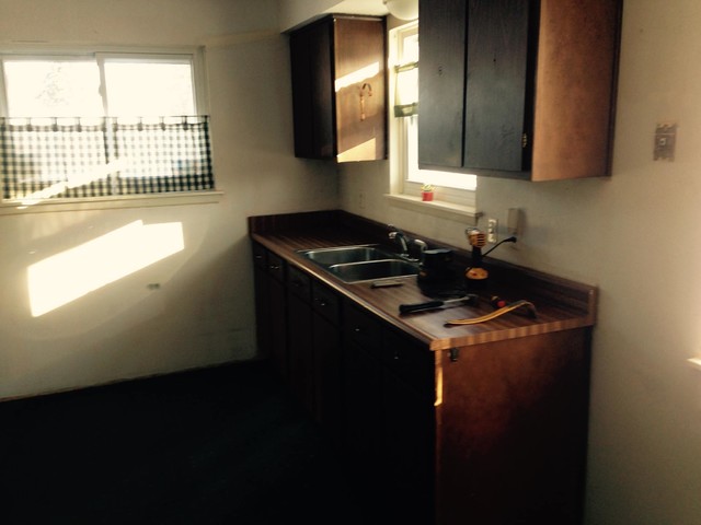 Harrison kitchen- before 