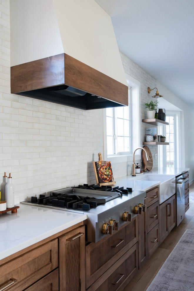Inspiration for a transitional kitchen remodel in Minneapolis