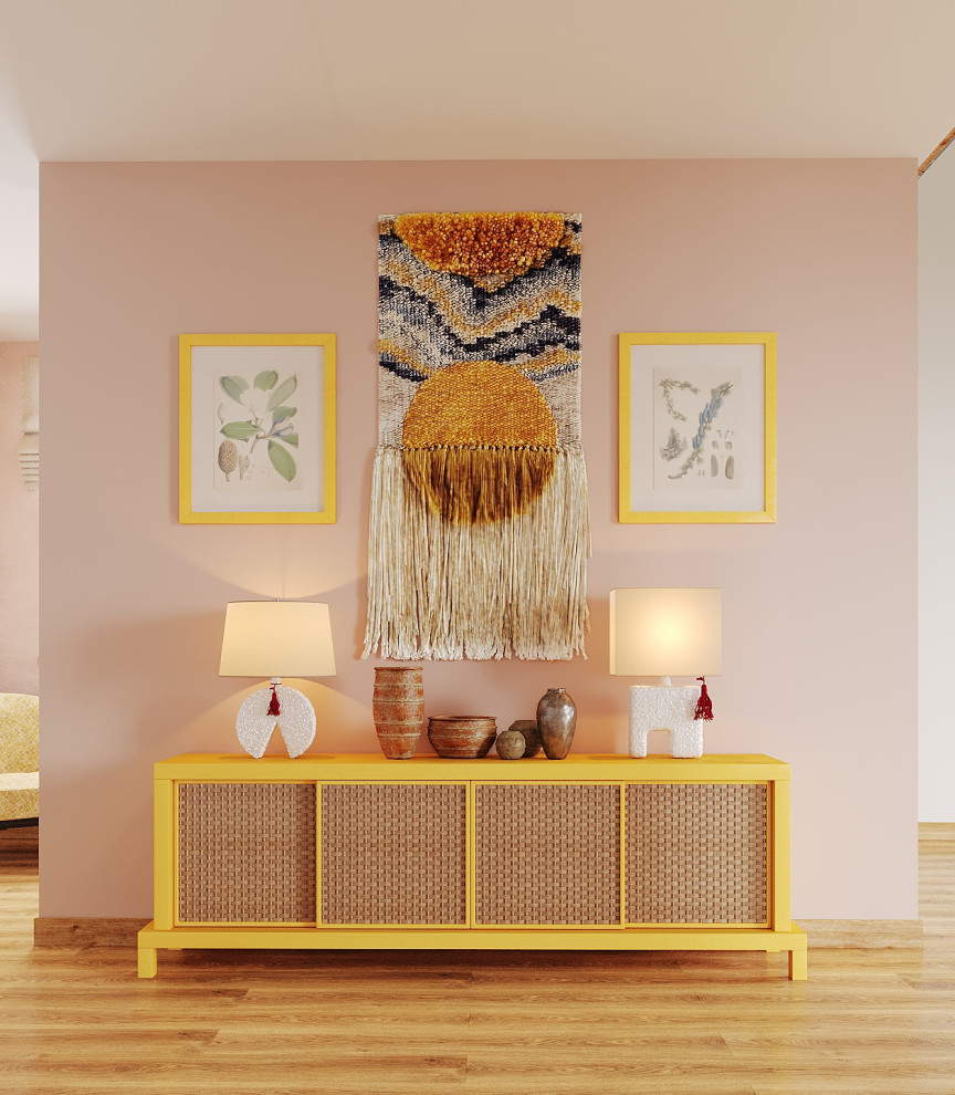 Свежая идея для дизайна: гостиная комната в восточном стиле с розовыми стенами и коричневым полом - отличное фото интерьера