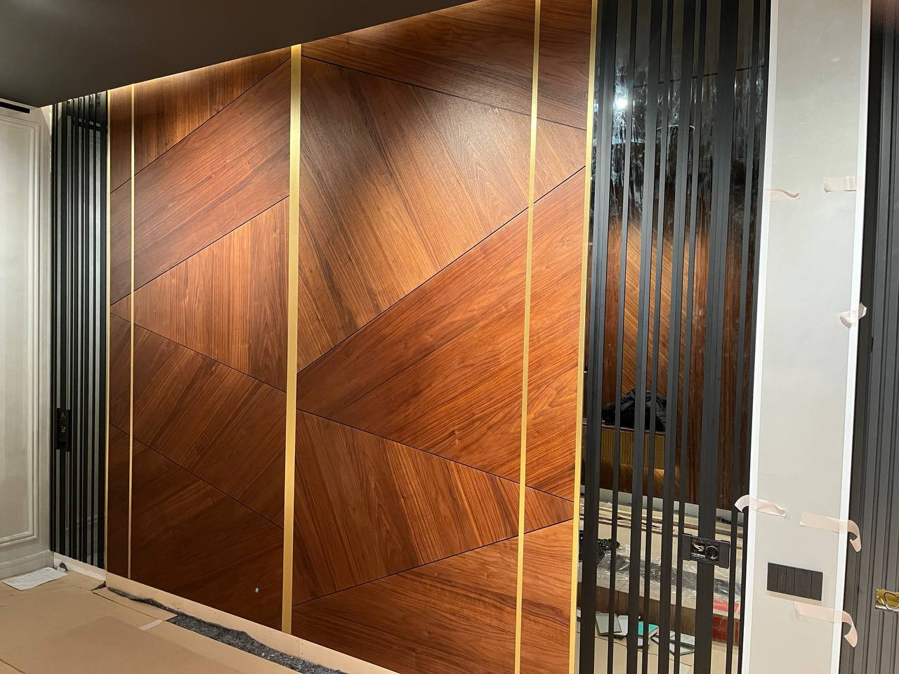 Зеркала в спальню