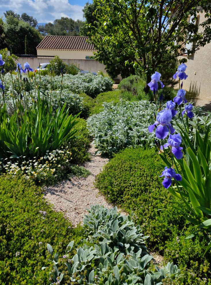 Pourrières, Var. Jardin méditerranéen naturel