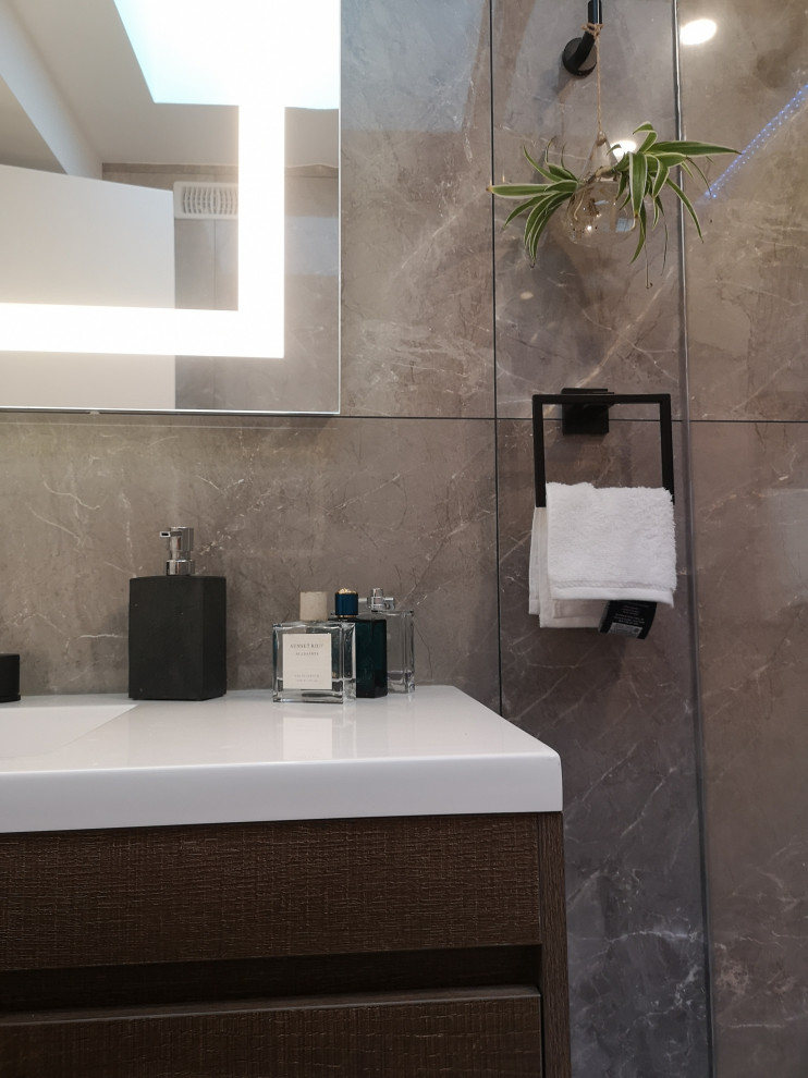 High End Modern Bathroom Designs