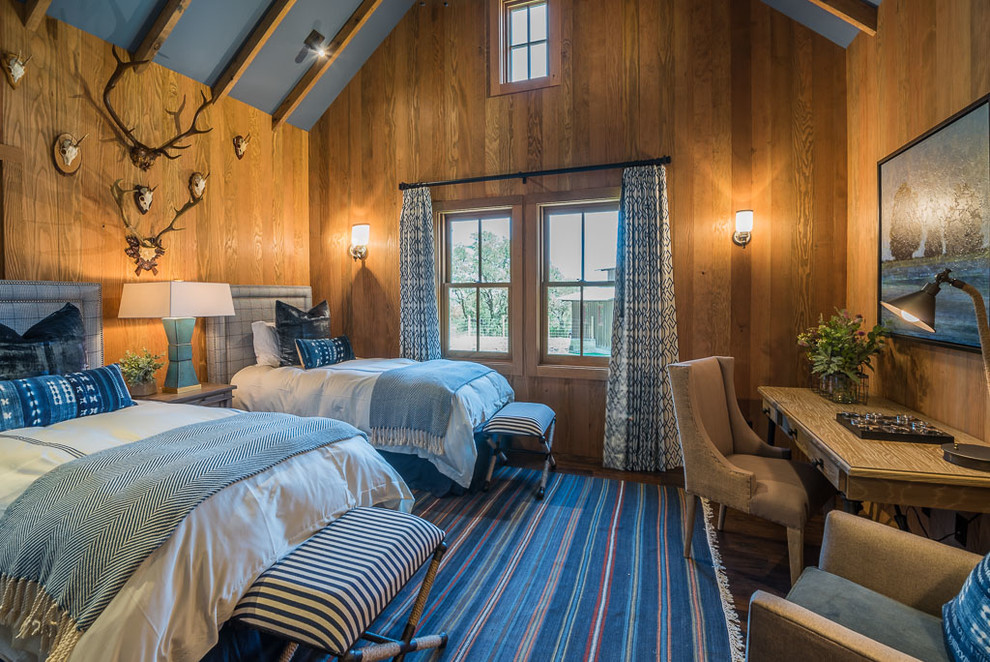 Home design - rustic home design idea in Austin