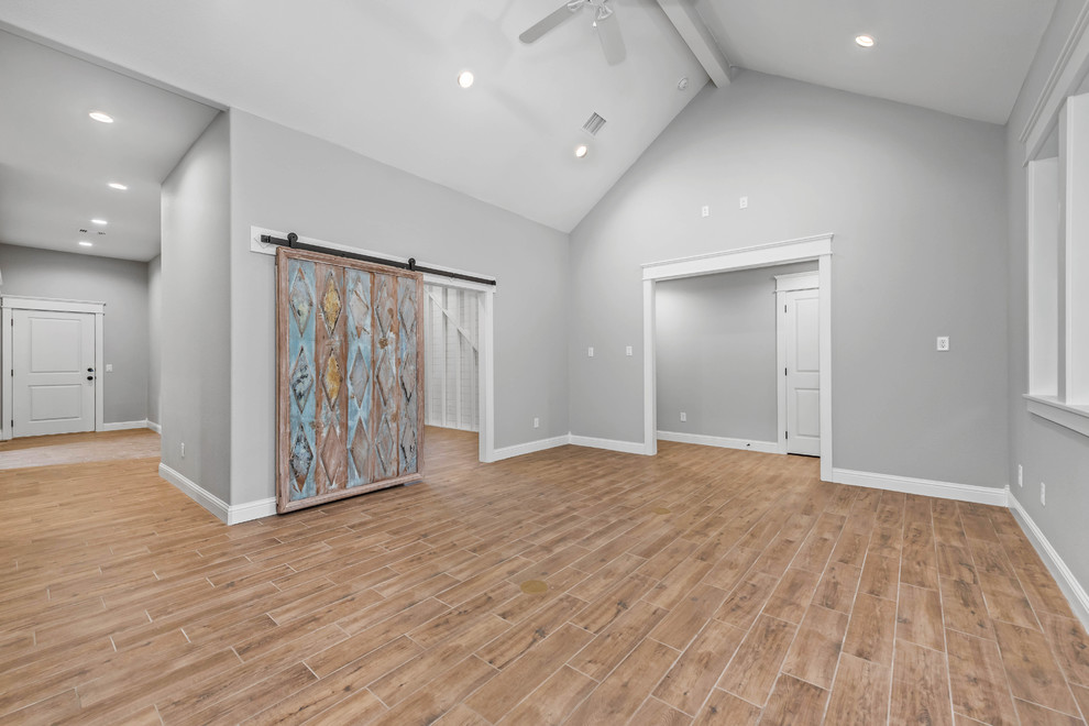 Indian Lakes Farmhouse