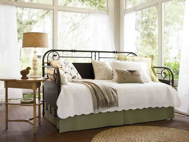 Paula deen daybed deals
