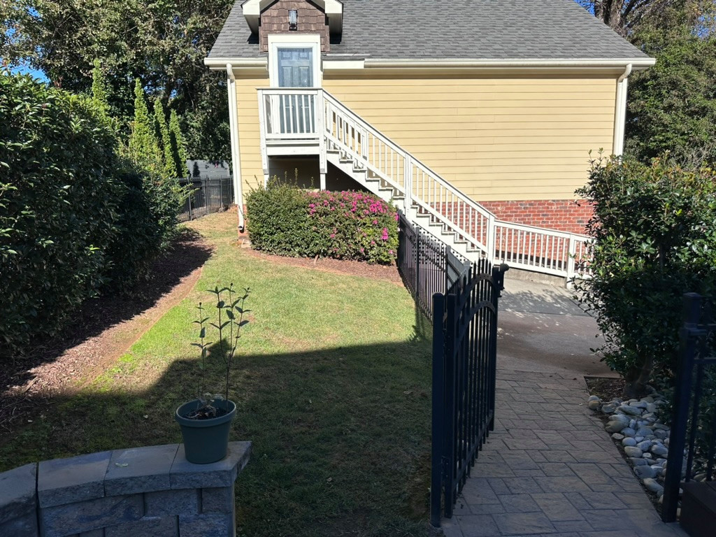 Unusable Backyard Turned Urban Retreat