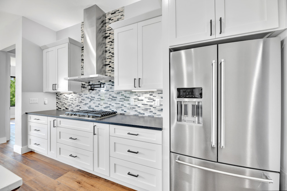 Horseshoe Bay Modern