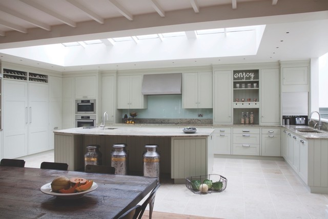 Sage green kitchen klassisk-koek