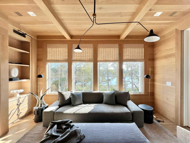 Designs Featuring Hunter Douglas klassisch-modern-wohnbereich