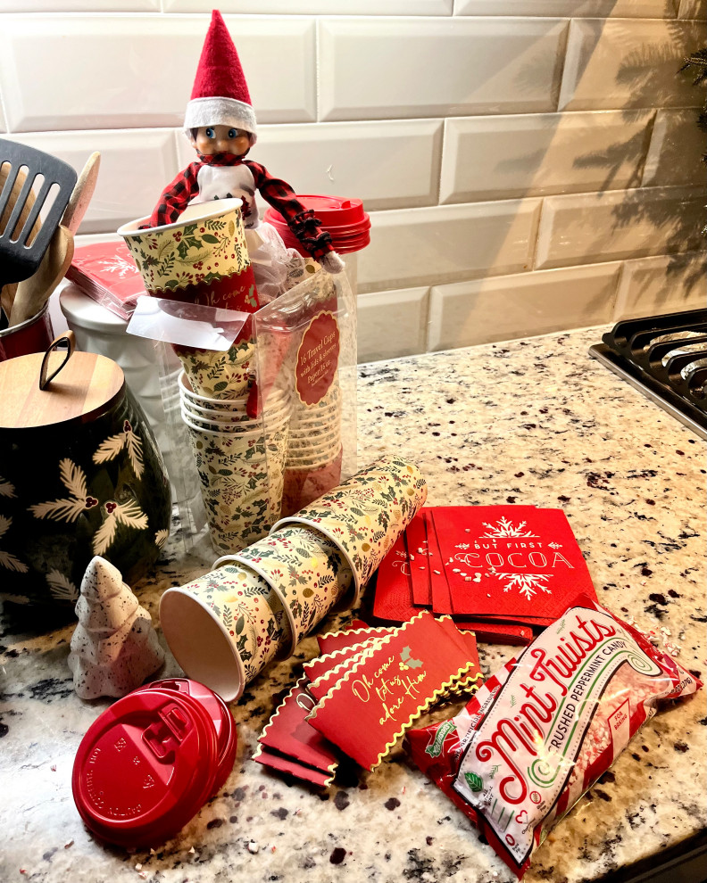 Modern, Inviting Holiday Decor