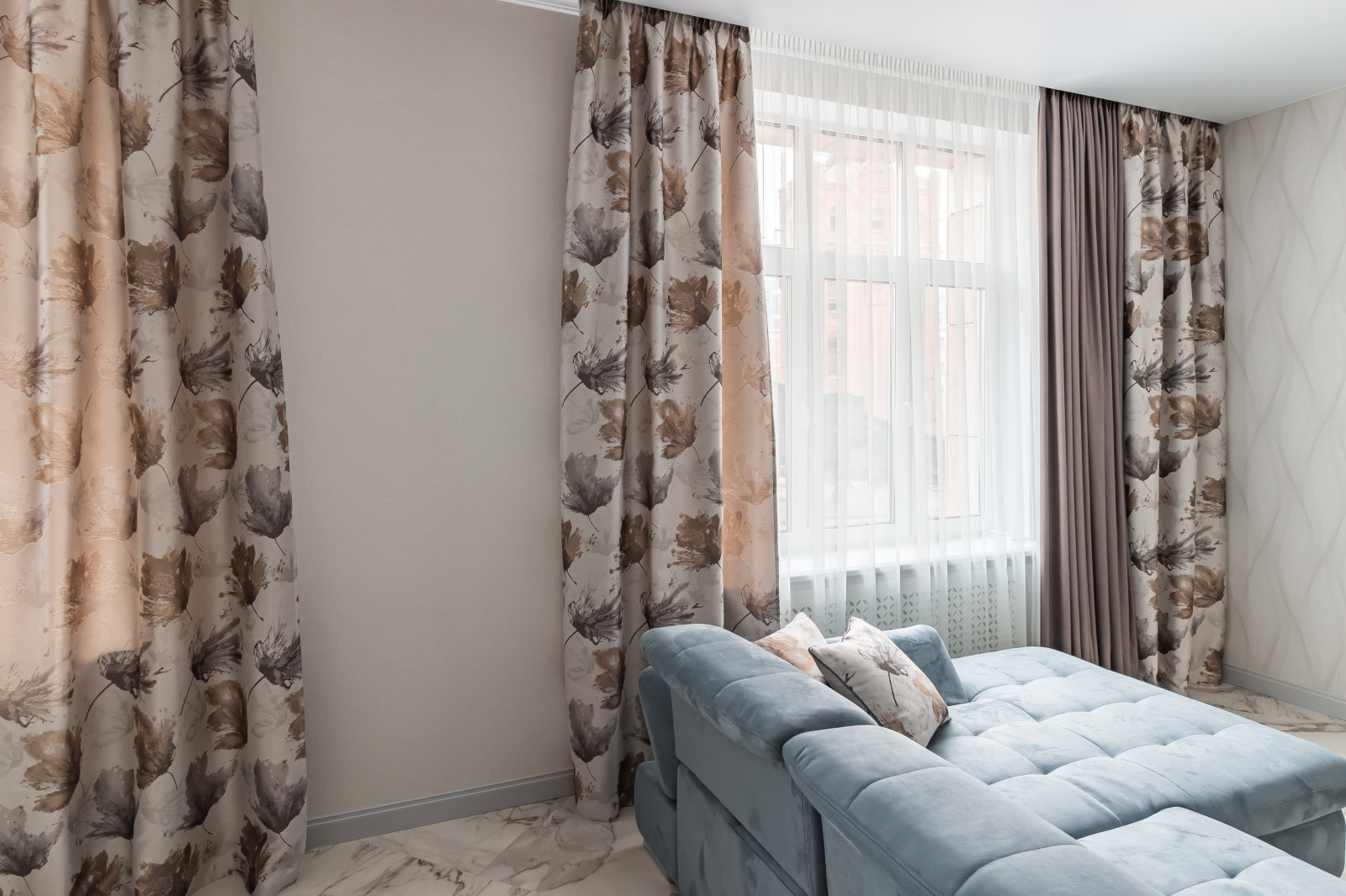 Акцент на шторах