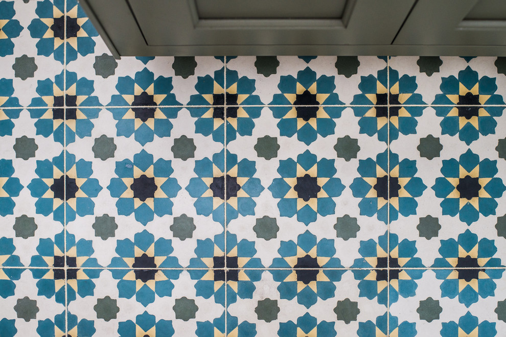 Inspiration for a transitional home design remodel in Boston