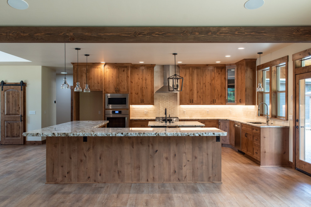 Kitchen - rustic kitchen idea