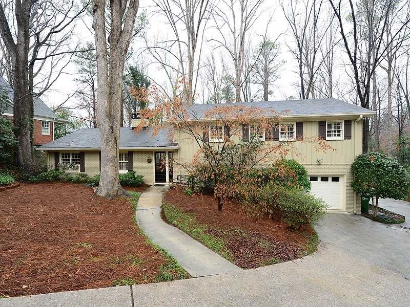 How do you make small exterior windows look longer?