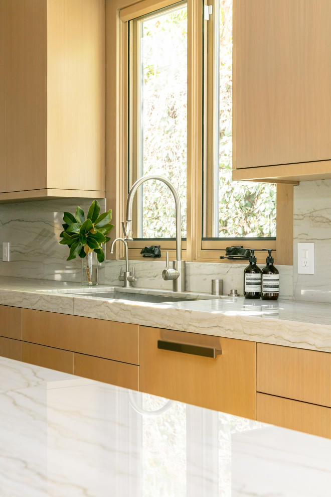 Inspiration for a transitional kitchen remodel in Orange County