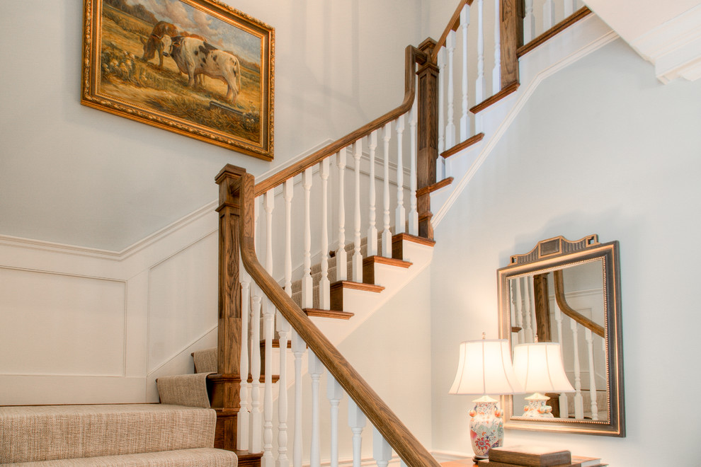 Inspiration for a classic staircase in Richmond.