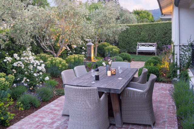 The Best Materials For Your Patio Furniture, How Do You Touch Up Cast Aluminum Patio Furniture