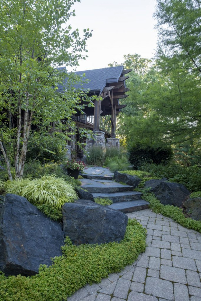 This is an example of a rustic landscaping in Chicago.