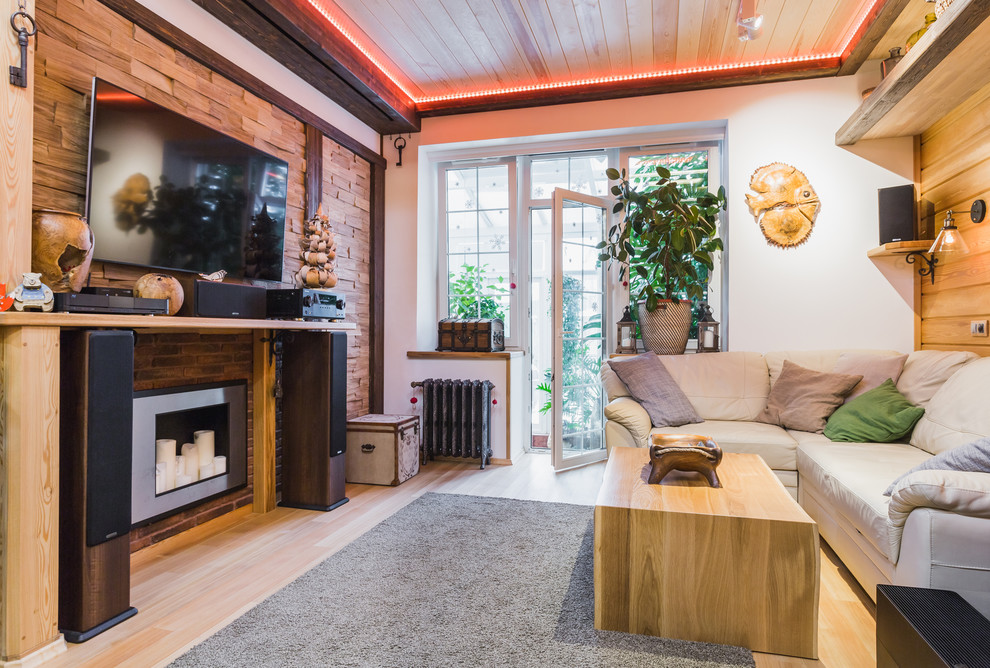 В гостях: Дом-берлога с коллекцией насекомых и детским этажом