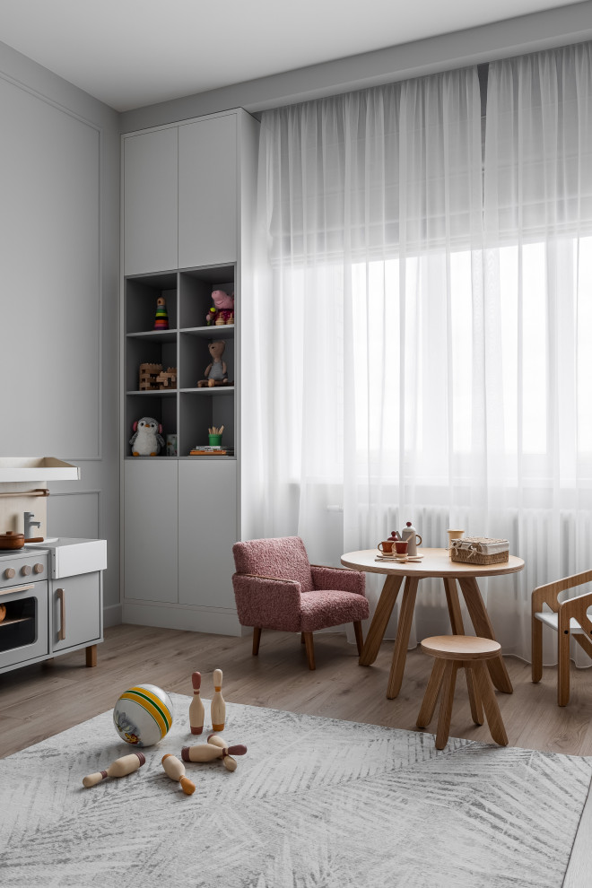 на стороне монохрома