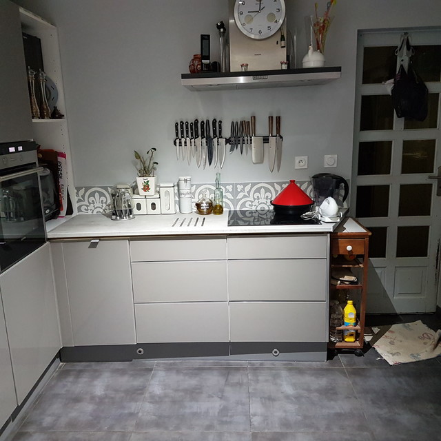 Une cuisine refaite &agrave; neuf ! contemporary-kitchen