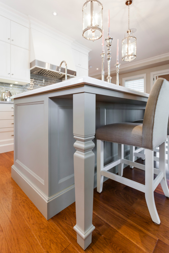 Inspiration for a transitional kitchen remodel in Toronto