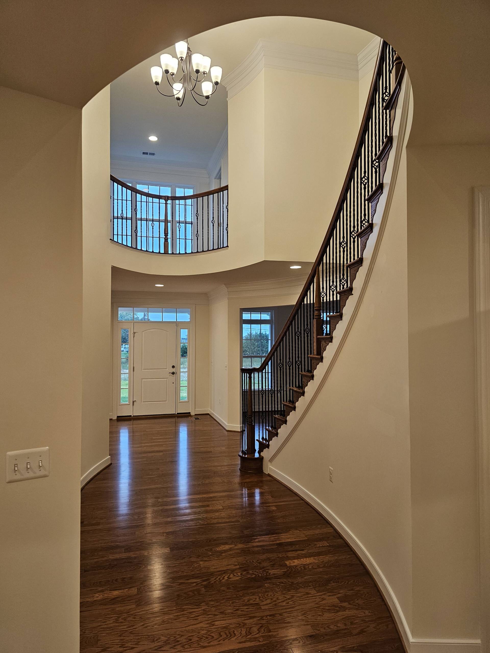 128_Grand Entryway Elliptical Staircase, Nokesville, VA 20181