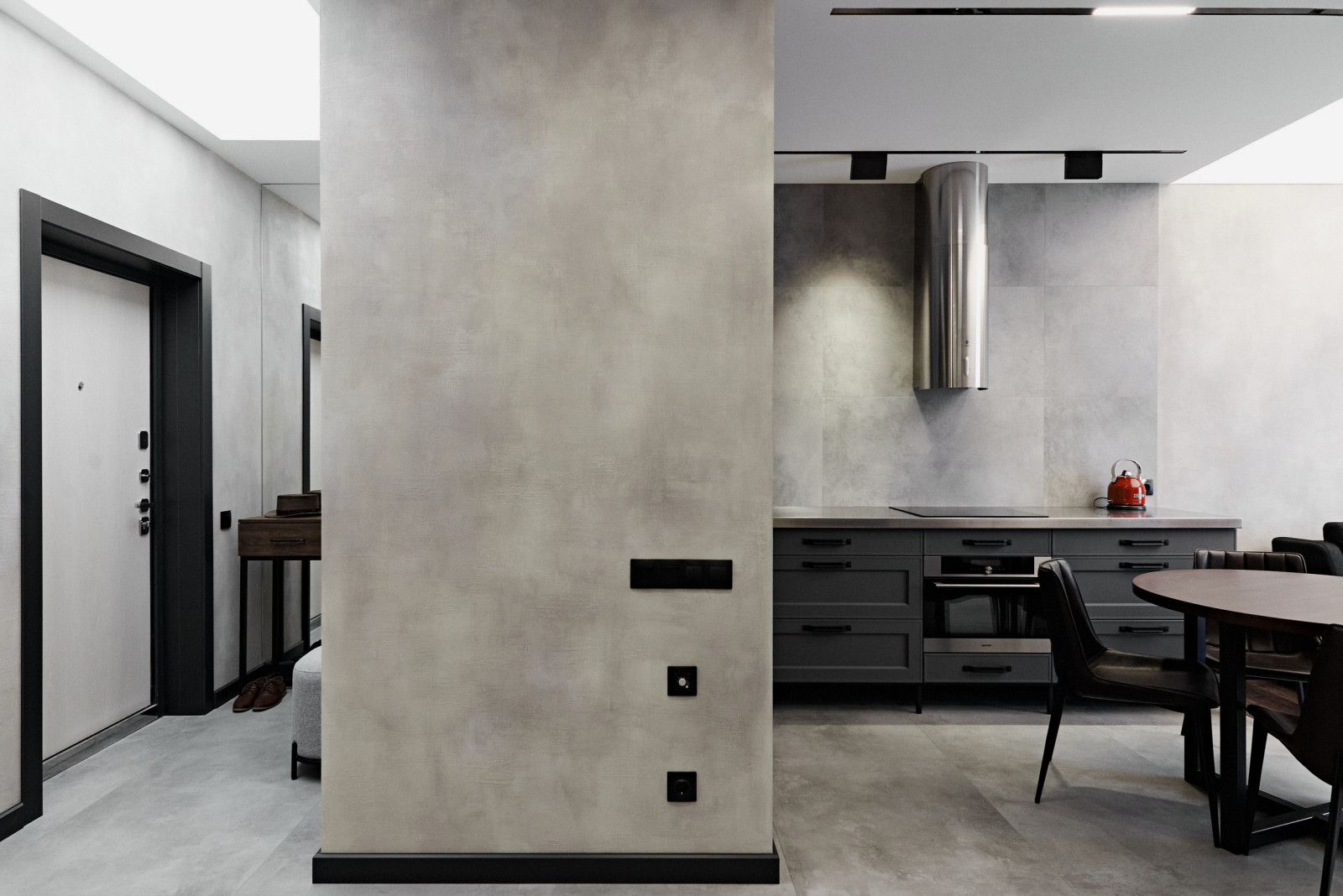 Прихожая и кухня-гостиная