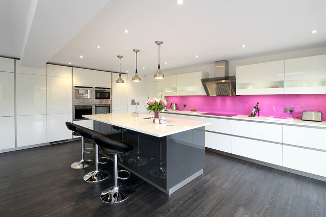 Schuller Kitchen Gala Crystal White & Lava Black contemporary-kitchen