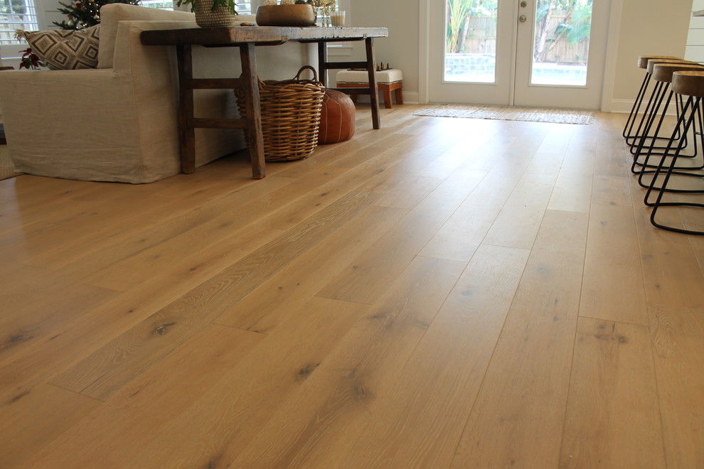 French Oak Prefinished Engineered Wood Floor, Antique White, Sample