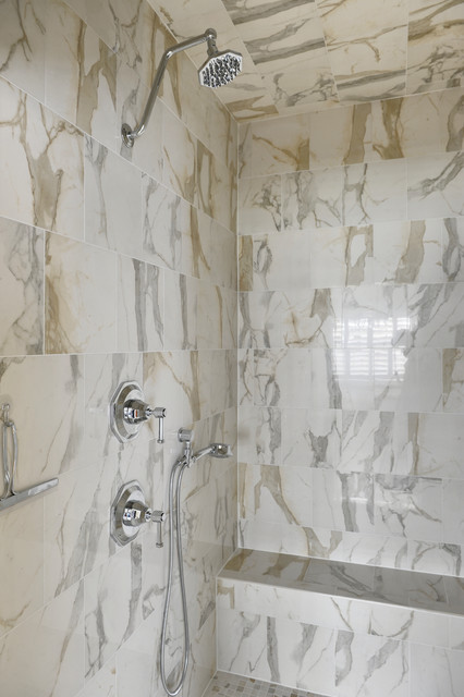 Owners Bath modern-badezimmer