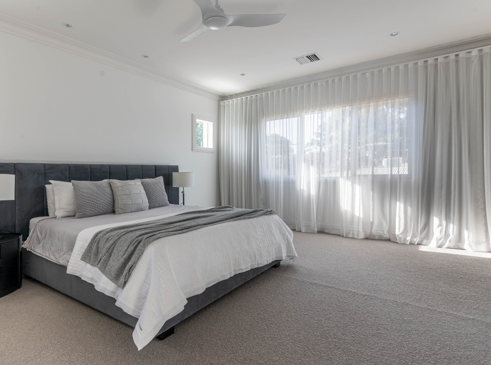 Photo of a contemporary bedroom in Melbourne.