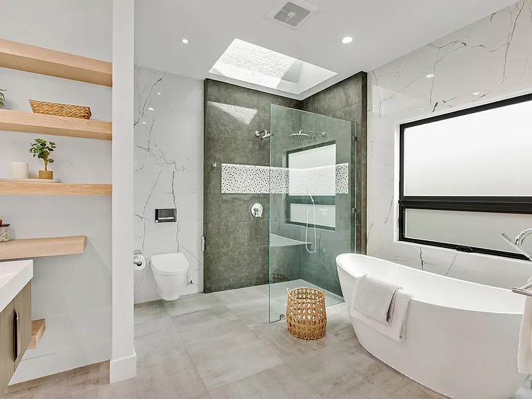 2 masters bathrooms remodel