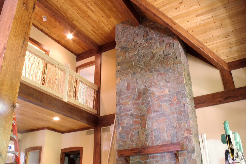Home design - rustic home design idea in Detroit